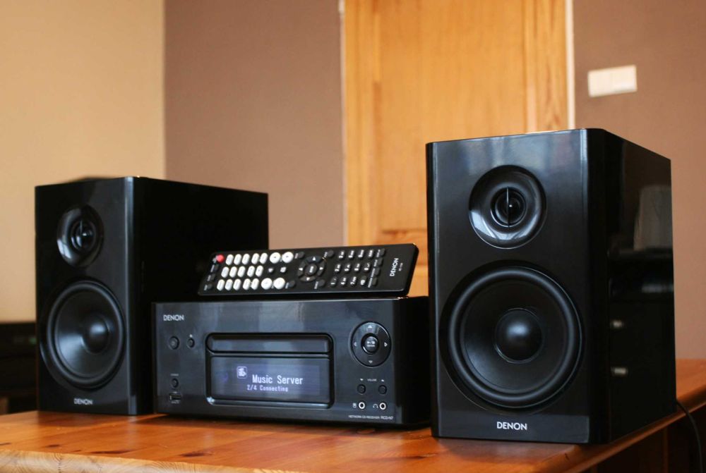 Wieża Denon CEOL amplituner compact disc USB wejście optyczne do TV