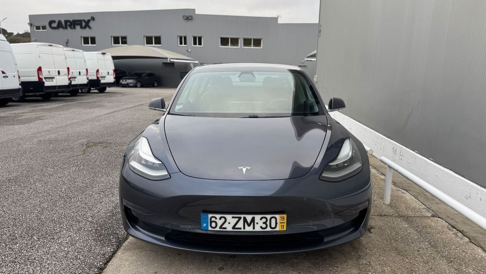 Tesla Model 3 Long-Range Dual Motor AWD