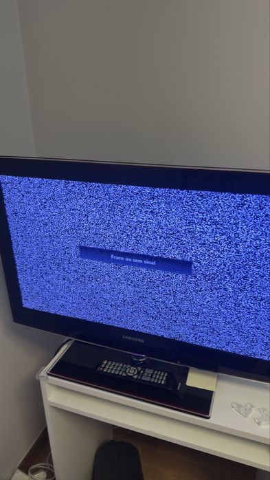 Samsung led tv 32 polegas (c/mesa)