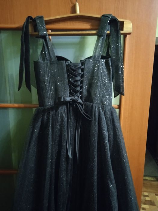 Сукня на випускний