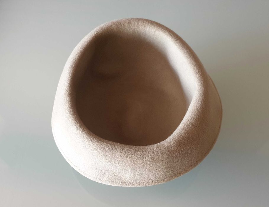 Kapelusz filcowy, damski z lat 70-tych