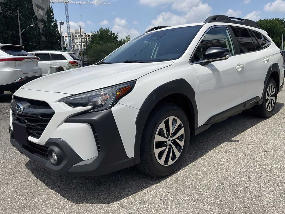 Subaru Outback      2024