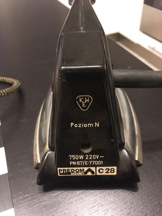 Żelazko PRL Predom c28