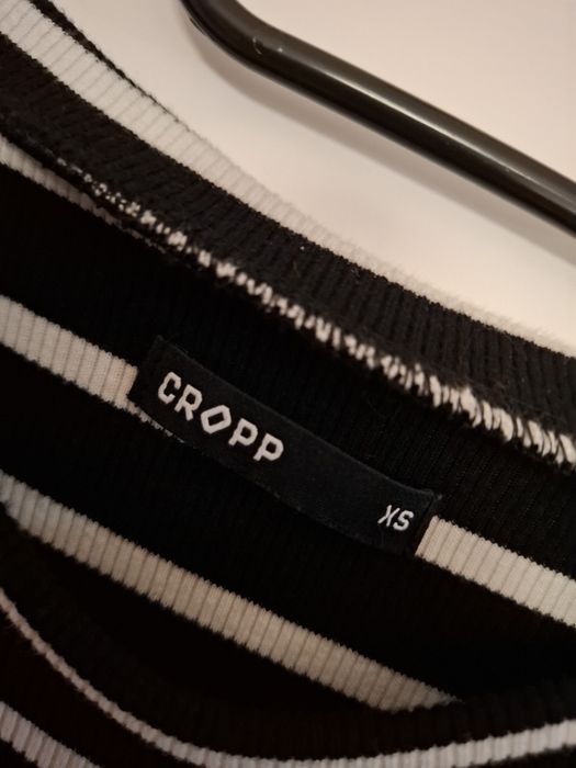 Sukienka marszczoną Cropp