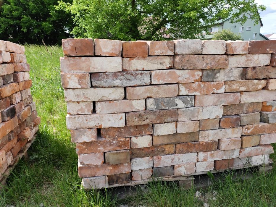 Cegła z rozbiórki budynków
