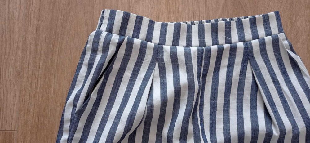 Stradivarius Marynarskie spodnie Białe Granatowe paski r M Casual