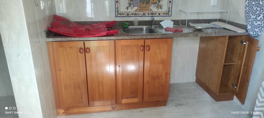 Moradia em Caselas /Restelo T3+  1 Estúdio,  e Garagem