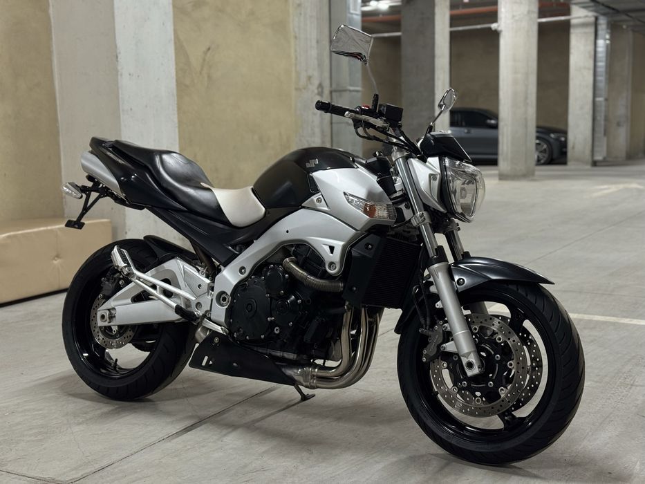 Мотоцикл Suzuki GSR600