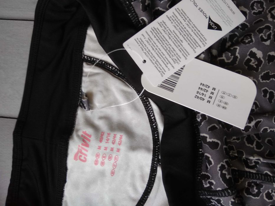 Спортивні леггінси капрі Crivit M розмір