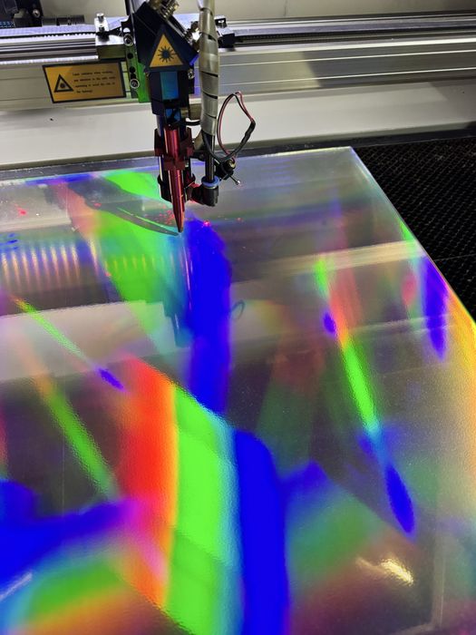 Cięcie / grawerowanie - laser CO2 .