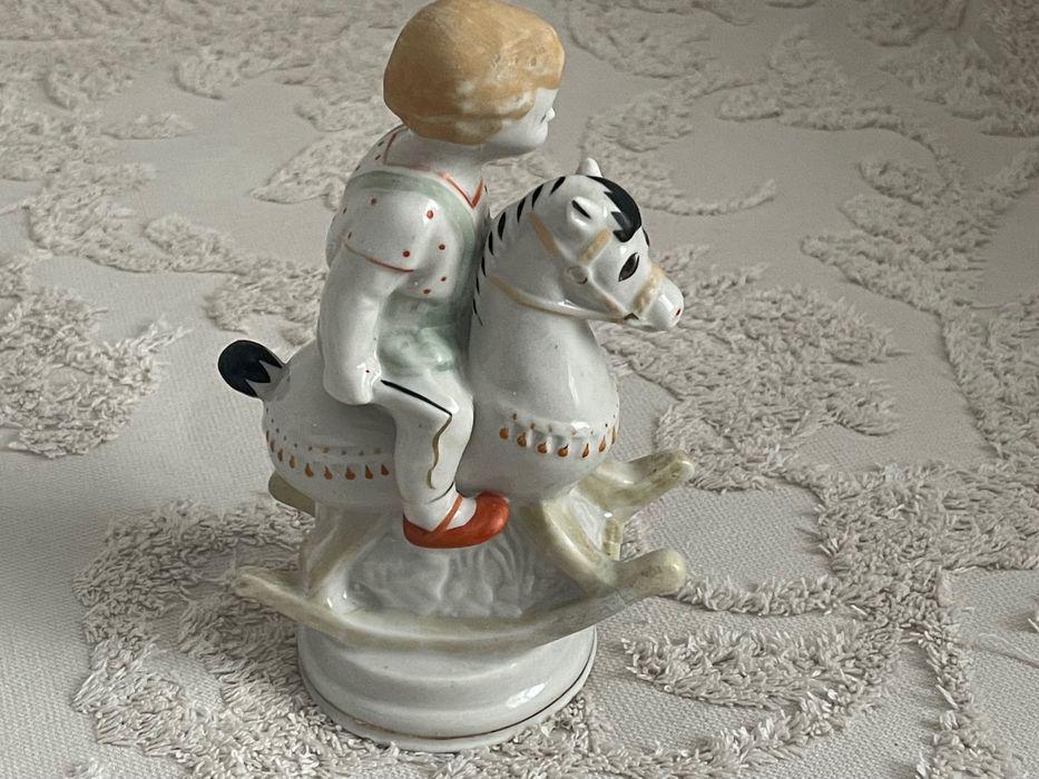 Фарфор. Статуэтка. Статуетка. Порцеляна.