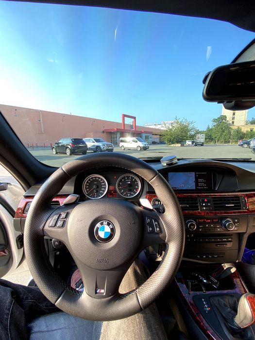 BMW E90 328xi 2010 3.0I