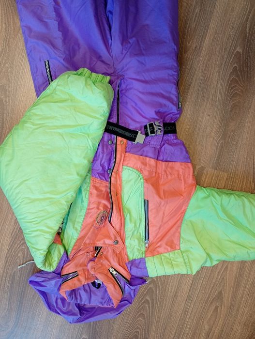 Продам лижний комбінезон