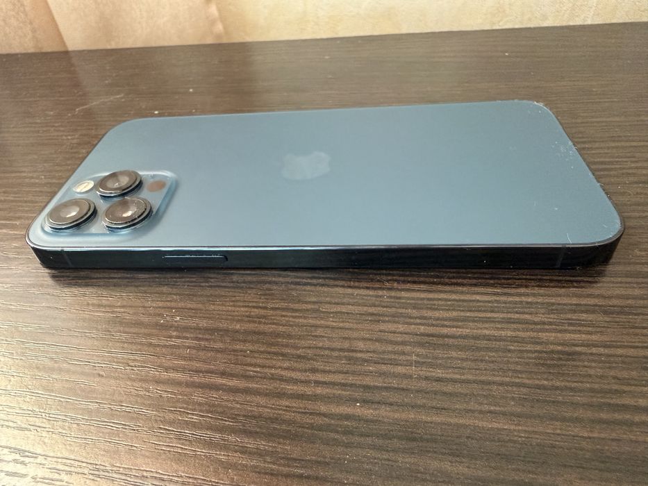 iPhone 12 pro max 128 гб синій