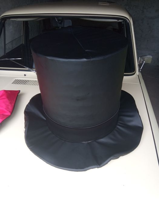 Ozdoby na samochód ślubny cylinder/ mucha unikat na zamówienie.