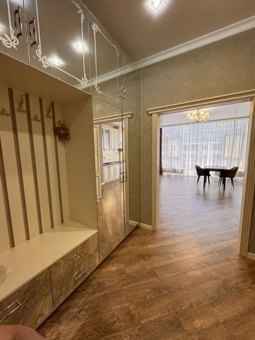 Кадор Таирова ЖК 5 Жемчужина, 3-комнатная 94 м², кухня-гостиная 45 м² - View 6