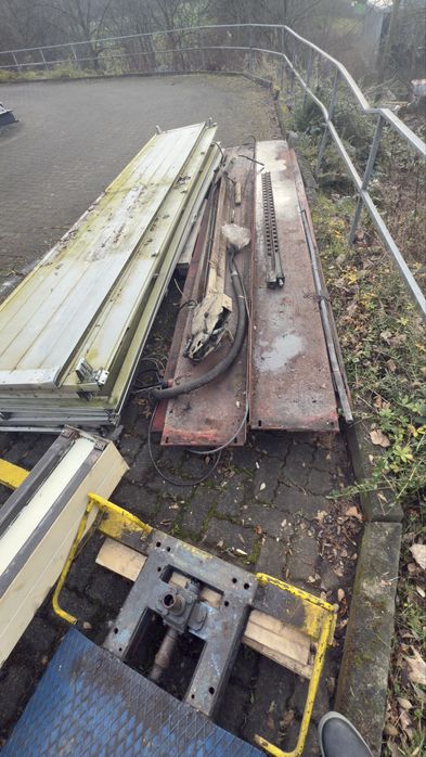 Podnosnik cztero kolumnowy 2500kg