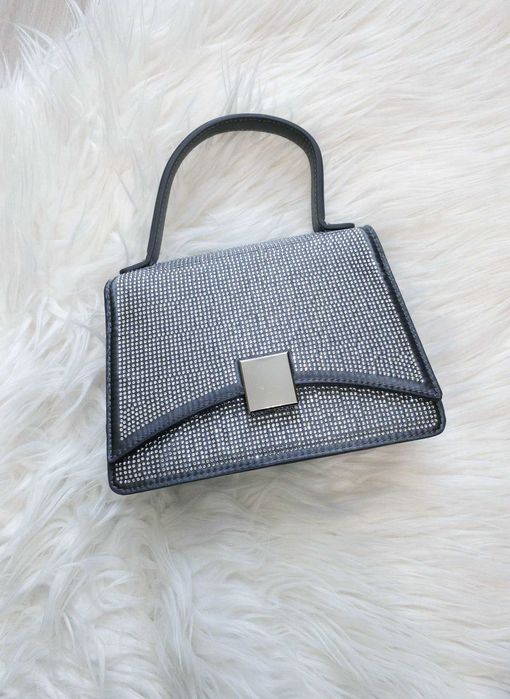 torebka, kuferek, kryształki, mieniąca, na wesele, pasek, mała zgrabna