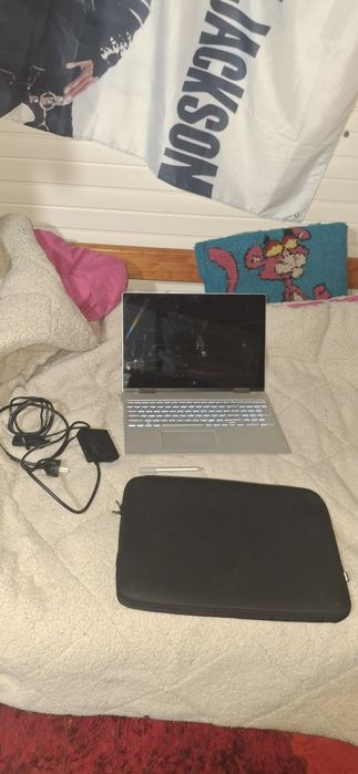 HP envy x360 15bp0xx i5 8gb ram grafica nvidea 940MX 256SD