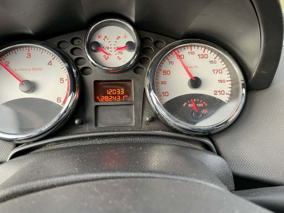 Peugeot 207 1.6 HDi