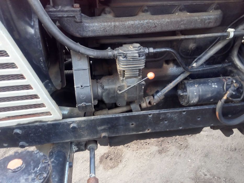 Ursus C-385 sprężarka powietrza kompresor 912 Zetor 8011 i 1201 i 1224