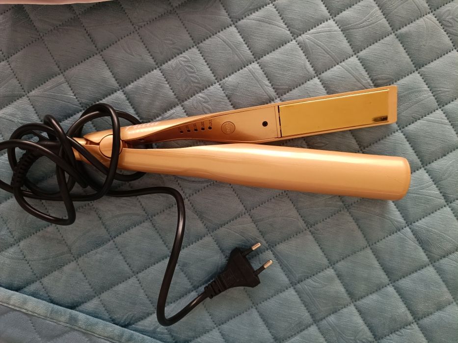 Vários aparelhos para cabelo