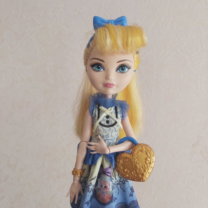 Ляльки Ever After High