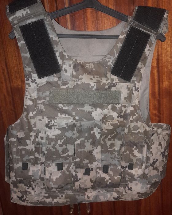 Бронежилет(плитоноска)