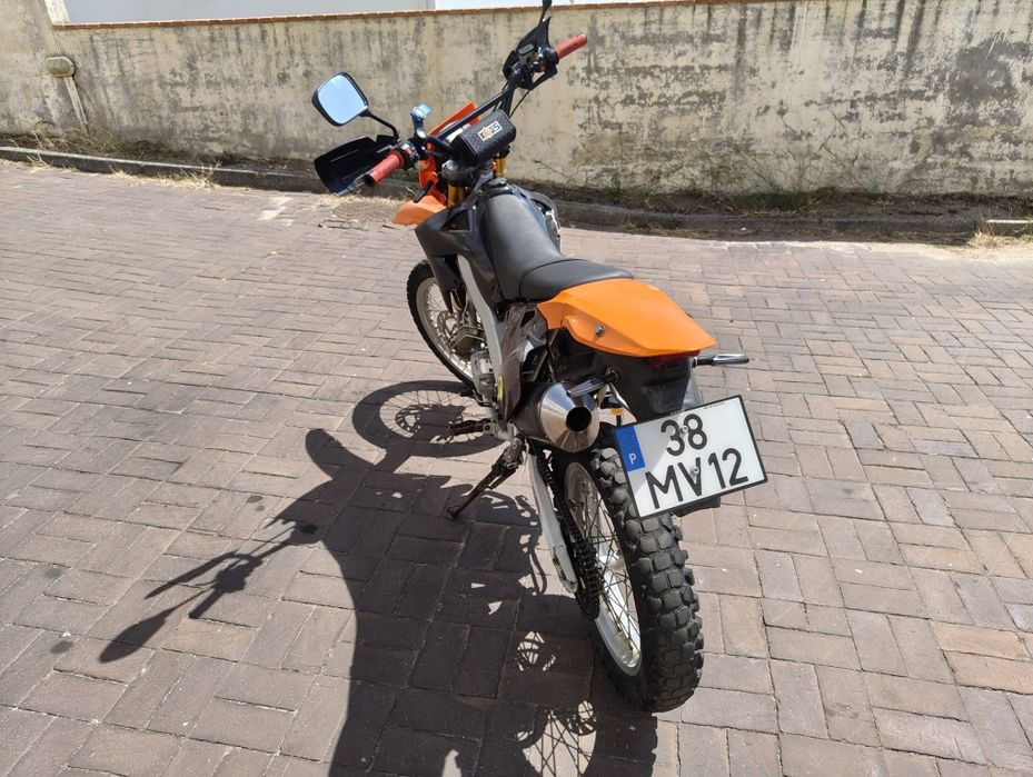 Vendo Moto MotorHispania Duna 125