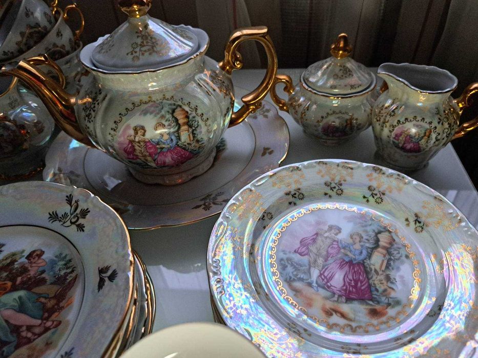 набір посуду Мадонна