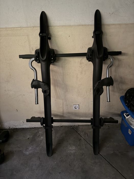 Barras de tejadilho e suporte para transporte de bicicletas