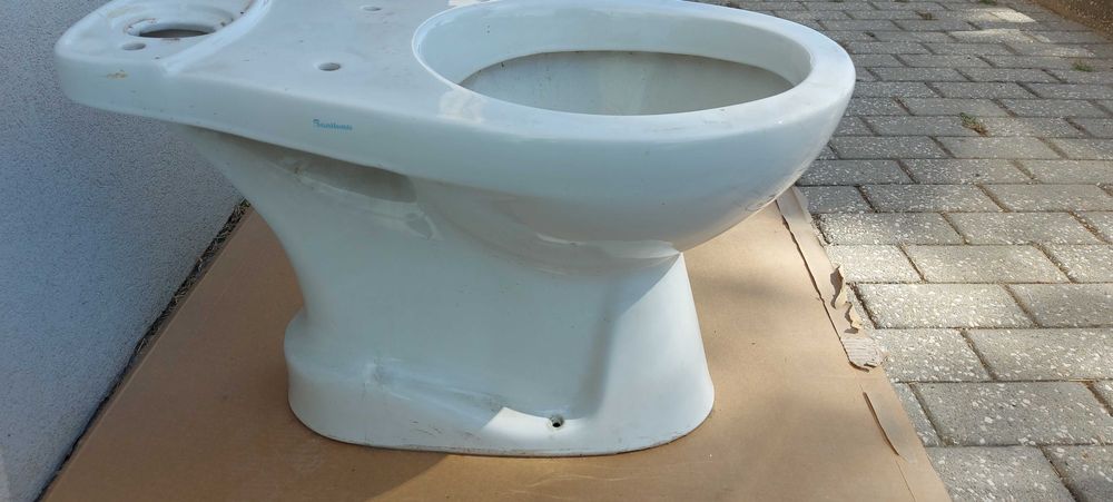 Conjunto louças WC -sanita, bidé e lavatório de coluna Sanitana