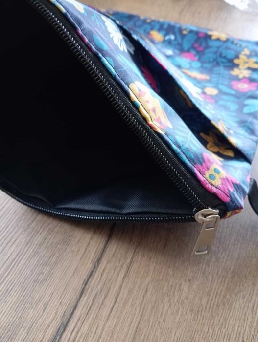 Etui / torebka / futerał na książki, czytnik ebooków