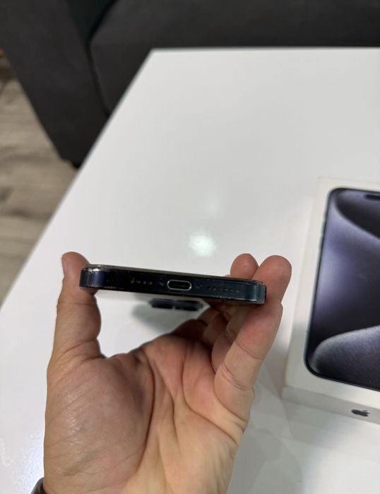 Продам iPhone 15 pro max 256 GB