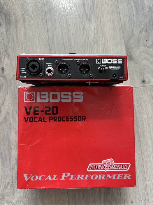 Вокальний процесор Boss VE-20