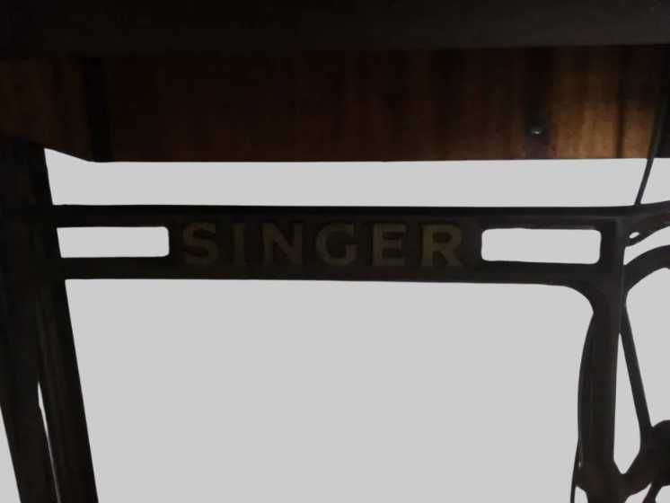 Vendo Máquina de Costura Singer Antiga com Mesa Original – Vintage