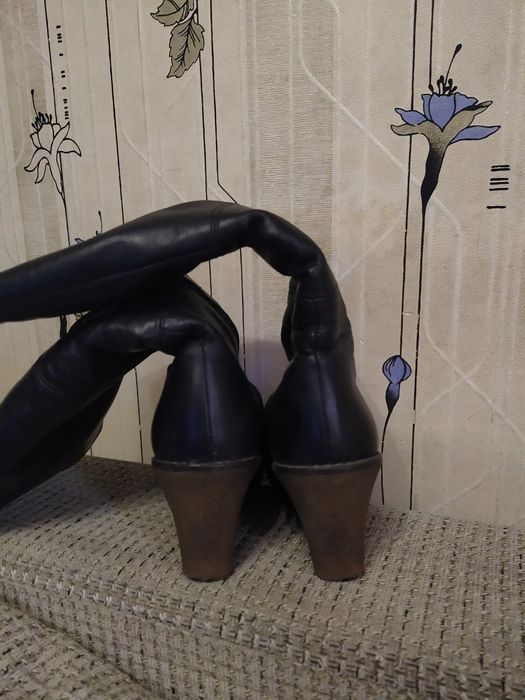 Зимние кожаные сапоги