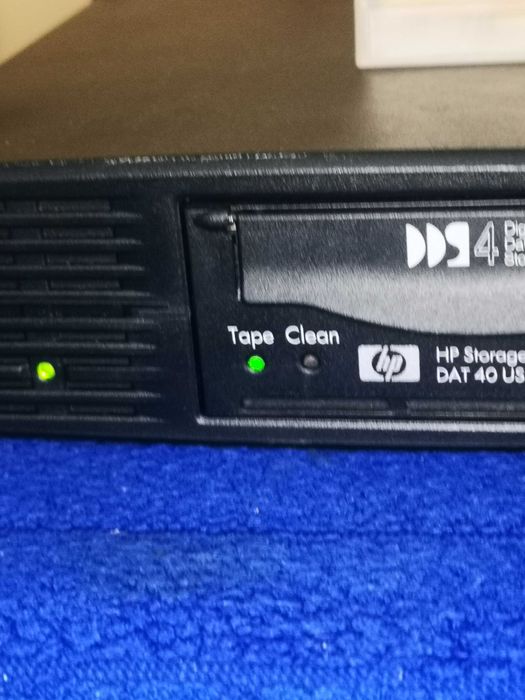 Streamer HP DDS USB-40 zewnetrzny + nowe kasety