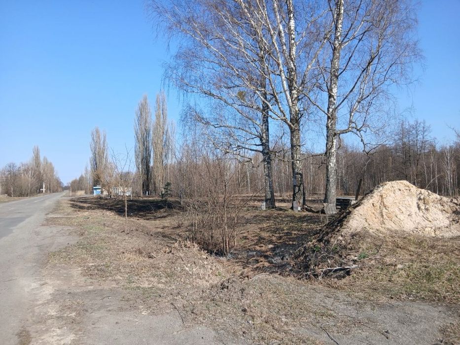 Продам ділянку під забудову в смт Чоповичі.