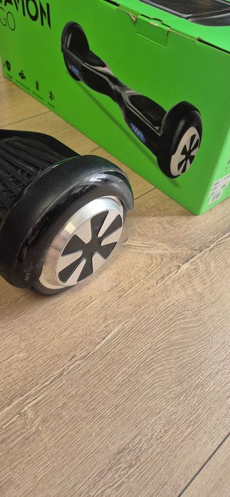 Deska elektryczna  Cavion GO z bluetooth. Stan badrdzo dobry.