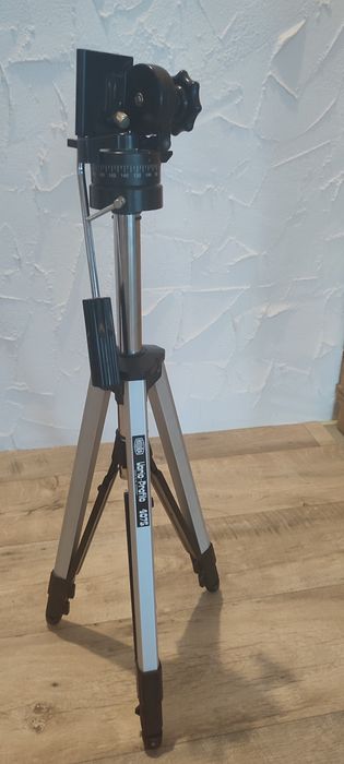 Statyw fotograficzny z głowicą Bilora