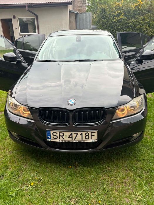 BMW E90 320D 2010r