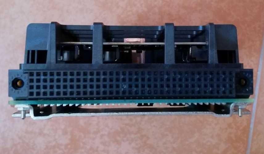IBM 9 GB Ultrastar RAMAC DCHS-098 SCSI Hard disk drive HDA SPINNING