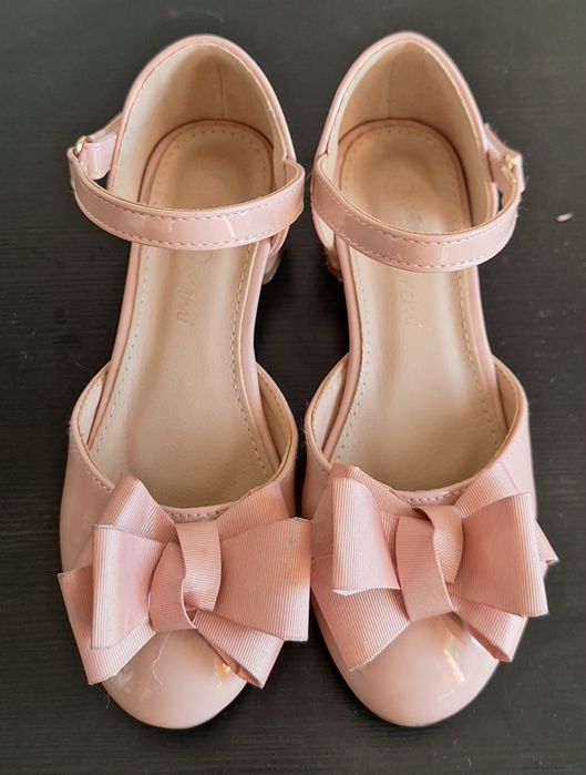 Sapatos de criança menina