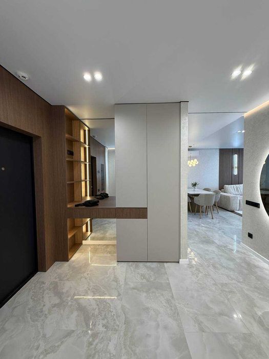 Продаж 2кім+кухня студія В ЖК: Manhattan 75м2