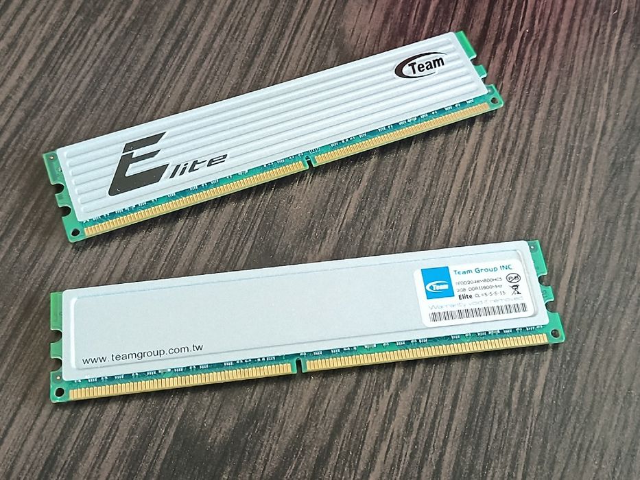 Pamięć RAM DDR2 4GB (2x2GB) Team 800