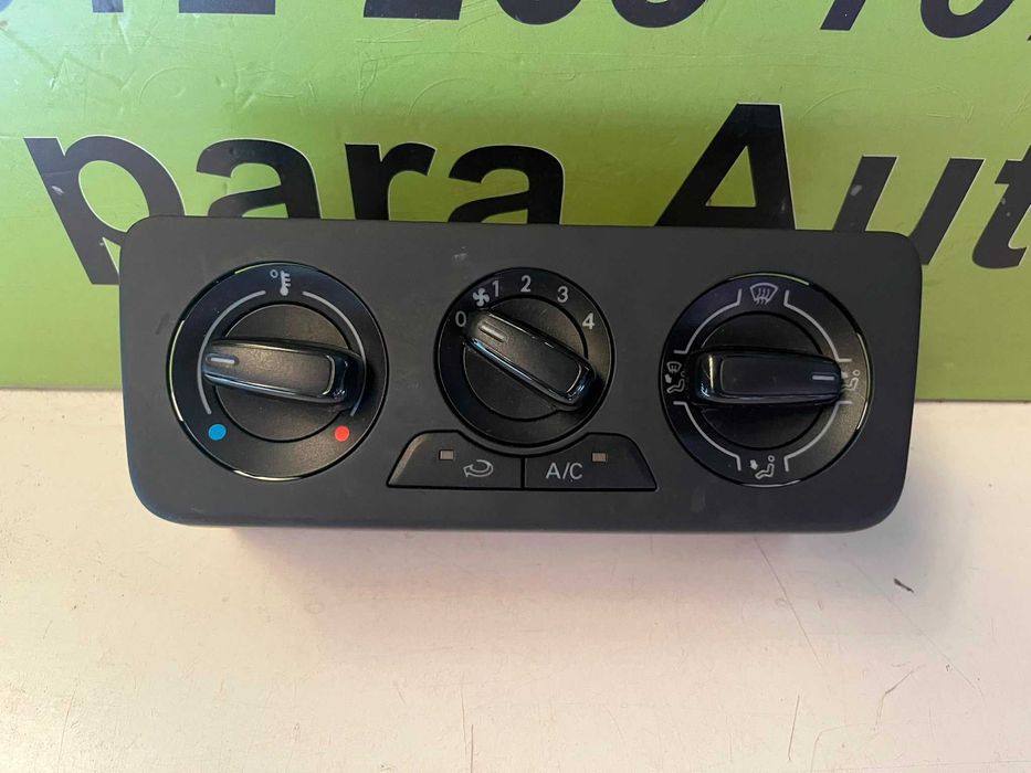 Audi A1 - Comandos Sofagem Climatronic - S099