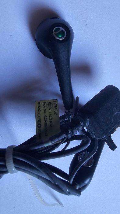 Słuchawki od telefonu Sony Ericsson model HPM-62