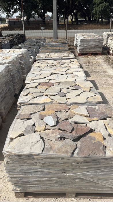 pedra vidraço laranja raiada