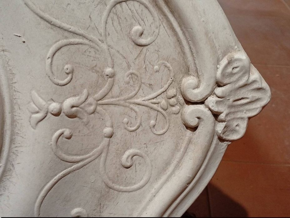 Rosácea em gesso
